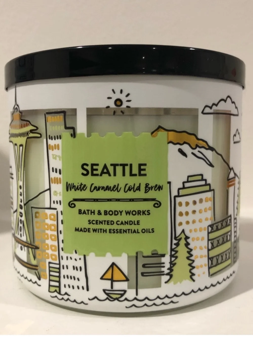 NWT Bath & Body Works Seattle 3-wick Candle - Picture 2 of 6